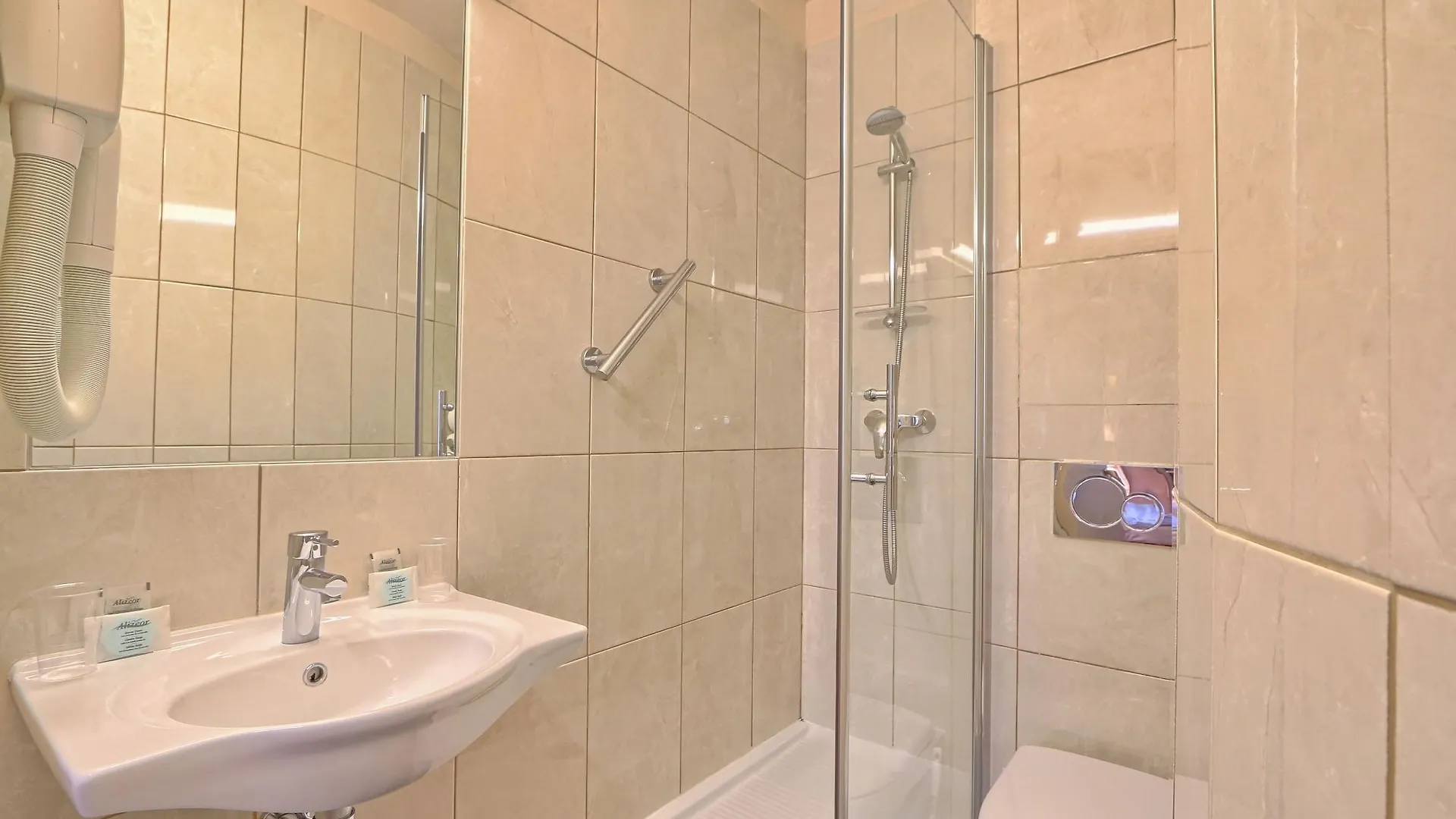 Hotel Welcome Parijs